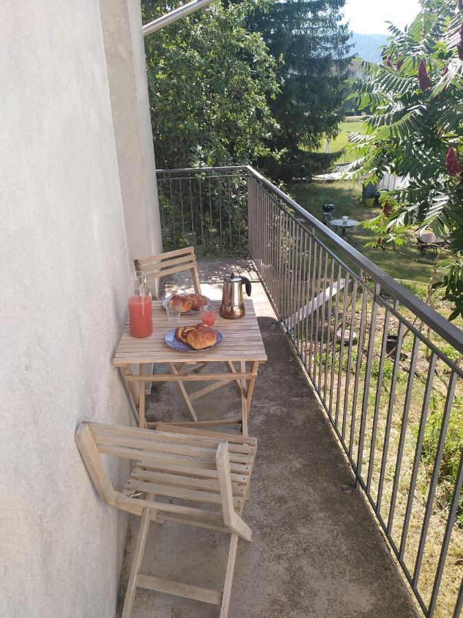 Le Pied-A-Terre Du Botaniste Apartment Hauteville-Lompnes Ngoại thất bức ảnh